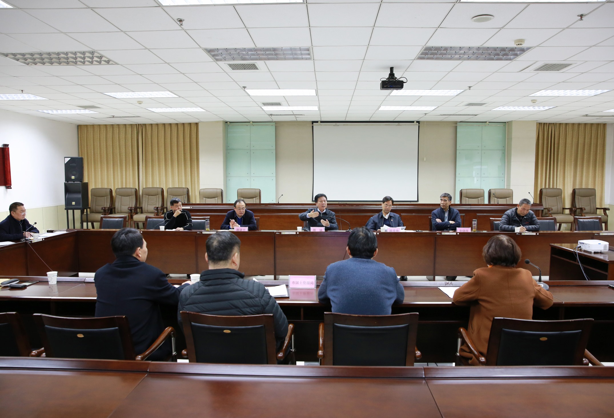 图片一：座谈会现场.JPG